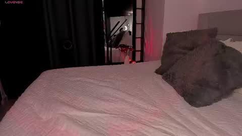 Mia Jhones online show from July 25, 2:20 am