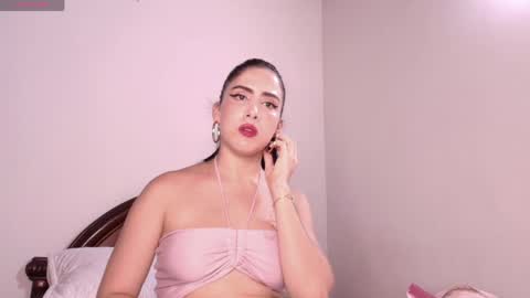 miia_monroy online show from April 15, 10:43 pm
