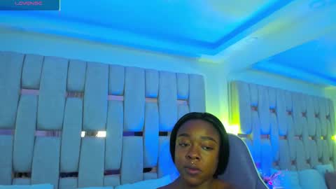 Miia Schwarz  online show from February 5, 10:47 pm