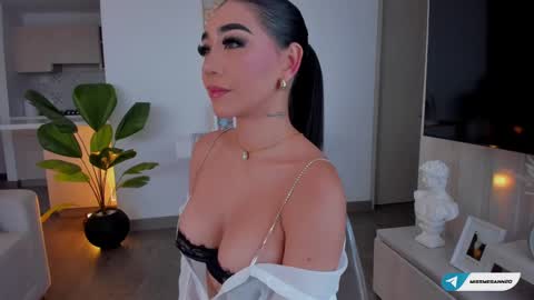 luisa online show from October 12, 1:43 pm