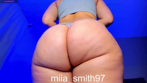 mia online show from September 25, 9:51 pm
