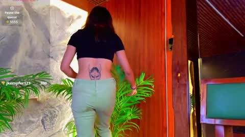 Snapshot of miiaa_cooper chatting on May 14, 4:25 pm CALL ME MIA online show from May 14, 4:25 pm