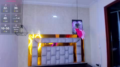 Snapshot of miiaboss chatting on February 26, 11:31 am miiaboss online show from February 26, 11:31 am