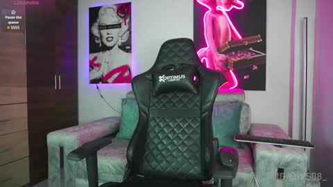 Snapshot of miiakarter_ chatting on October 25, 7:30 pm MIA online show from October 25, 7:30 pm