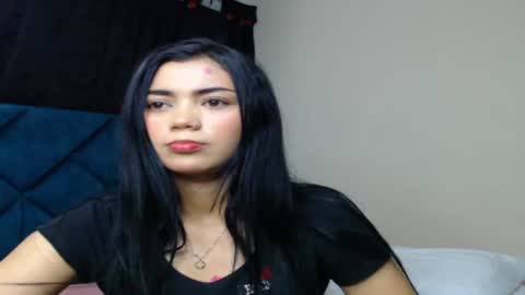 Snapshot of miilaa_cooper chatting on November 9, 3:27 am miilaa_cooper online show from November 9, 3:27 am
