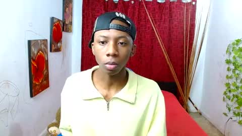 Snapshot of miilo18 chatting on June 19, 9:24 am milo online show from June 19, 9:24 am