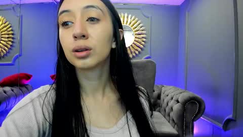 miilu  online show from December 3, 3:09 am