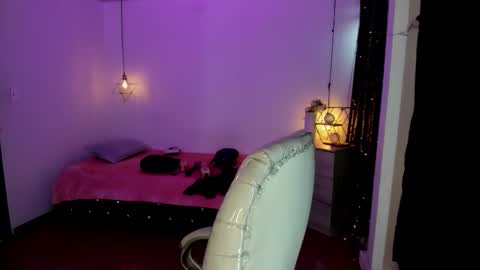 miiss_greyy online show from October 10, 12:04 pm