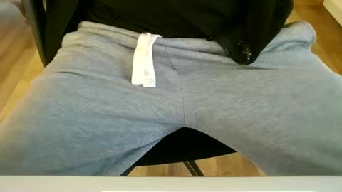 mik online show from November 7, 12:38 pm