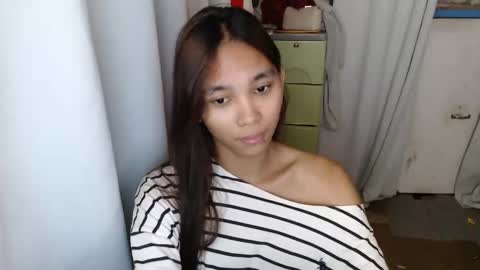 MIKA online show from April 21, 9:06 pm