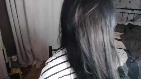 Snapshot of mika_cora chatting on June 1, 6:42 pm MIKA online show from June 1, 6:42 pm