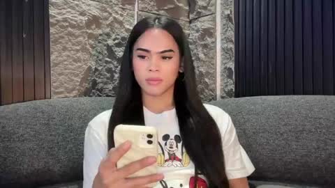 Snapshot of mika_pedersen chatting on May 26, 9:33 pm mika_pedersen online show from May 26, 9:33 pm