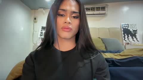 Snapshot of mika_pedersen chatting on June 29, 4:40 pm mika_pedersen online show from June 29, 4:40 pm