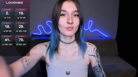 Mika online show from February 8, 1:42 am