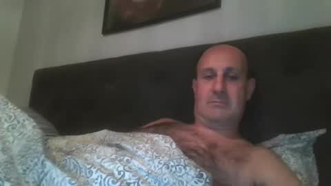Snapshot of mikael_r52 chatting on May 15, 10:17 pm mikael_r52 online show from May 15, 10:17 pm
