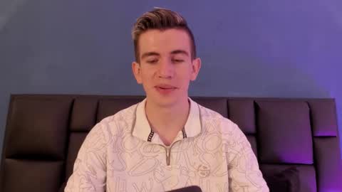 mikael online show from February 4, 3:01 am