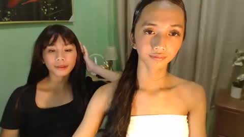 Snapshot of mikaydoll chatting on February 7, 11:03 am mikay online show from February 7, 11:03 am