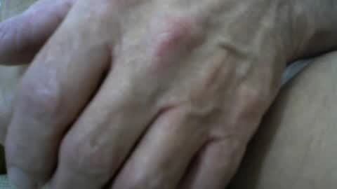 Snapshot of mike26051 chatting on January 1, 10:56 pm mike26051 online show from January 1, 10:56 pm