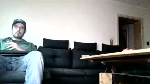 Snapshot of mike421990 chatting on December 26, 3:10 pm Mike Bente online show from December 26, 3:10 pm