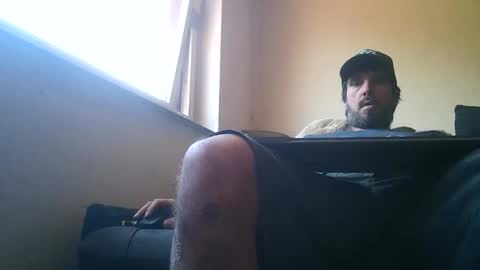 Snapshot of mike421990 chatting on May 25, 10:32 am Mike Bente online show from May 25, 10:32 am