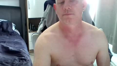 Snapshot of mike454084 chatting on July 7, 6:01 pm mike454084 online show from July 7, 6:01 pm