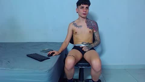 Mike IMDEPENDIENT MODEL online show from February 10, 2:26 am