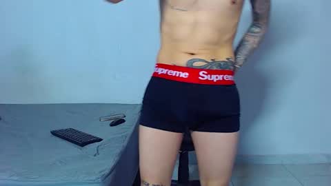 Mike IMDEPENDIENT MODEL online show from March 10, 4:12 pm