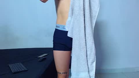 Snapshot of mike777jr chatting on May 14, 1:51 pm Mike IMDEPENDIENT MODEL online show from May 14, 1:51 pm