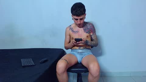 Snapshot of mike777jr chatting on May 22, 1:46 am Mike IMDEPENDIENT MODEL online show from May 22, 1:46 am