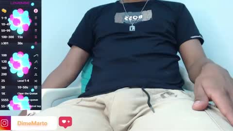 Snapshot of mike_black_22 chatting on May 12, 2:47 pm Mike online show from May 12, 2:47 pm