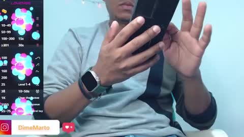 Snapshot of mike_black_22 chatting on June 6, 12:54 pm Mike online show from June 6, 12:54 pm