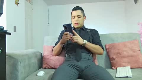 Im Mike online show from February 5, 12:21 pm