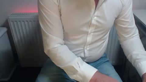 Snapshot of mike_master30 chatting on May 18, 10:21 am MikeMaster online show from May 18, 10:21 am