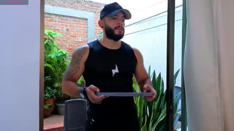 Snapshot of mike_savage3 chatting on May 12, 12:13 pm Mike online show from May 12, 12:13 pm