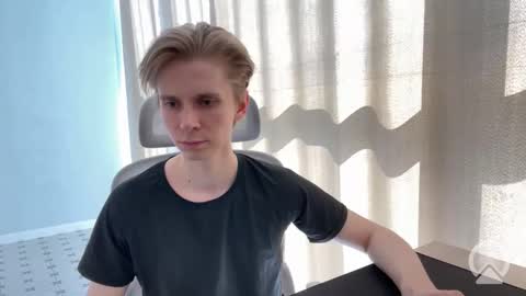 Snapshot of mike_wazowski_321 chatting on May 27, 12:02 pm Mike Wazowski online show from May 27, 12:02 pm