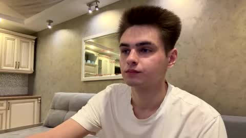 Former online show from January 8, 9:11 am