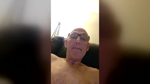 Snapshot of mikedhanson chatting on July 13, 4:48 am MikeD online show from July 13, 4:48 am