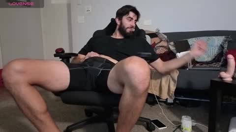 Snapshot of mikehawk1589 chatting on September 19, 3:30 am mikehawk1589 online show from September 19, 3:30 am