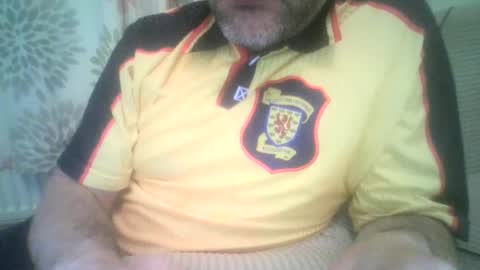 Snapshot of mikehockishuge9 chatting on June 21, 11:07 pm mikehockishuge9 online show from June 21, 11:07 pm