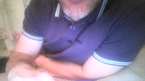 Snapshot of mikehockishuge9 chatting on July 5, 12:28 am mikehockishuge9 online show from July 5, 12:28 am