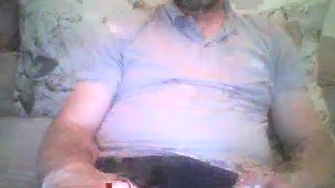Snapshot of mikehockishuge9 chatting on July 19, 12:25 am mikehockishuge9 online show from July 19, 12:25 am