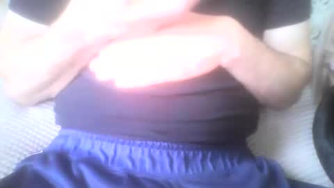 Snapshot of mikehockishuge9 chatting on July 28, 3:21 pm mikehockishuge9 online show from July 28, 3:21 pm