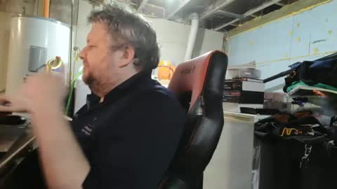 mikejws online show from October 3, 6:16 pm