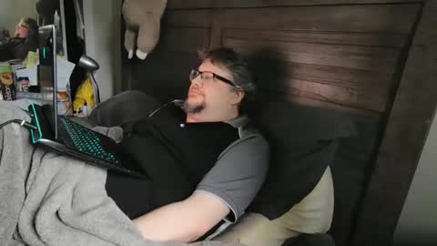 mikejws online show from November 24, 6:07 pm