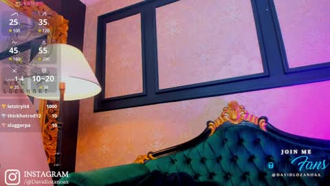 Snapshot of mikelockhart chatting on December 28, 11:26 pm Mike online show from December 28, 11:26 pm