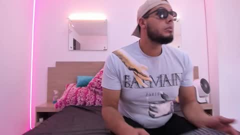 mike y gaby online show from January 10, 2:41 pm