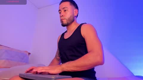 Mike online show from November 18, 1:33 am