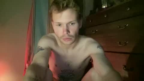 Snapshot of mikeswanston chatting on October 21, 7:25 pm Mike Swanston online show from October 21, 7:25 pm