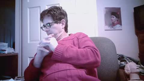Snapshot of mikewulds chatting on December 15, 8:25 pm Mike online show from December 15, 8:25 pm