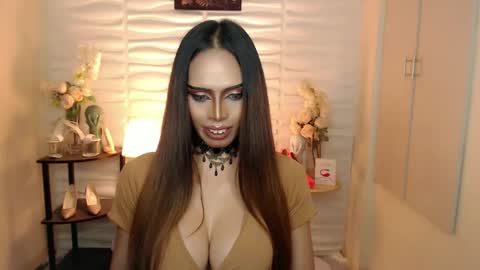 Mistress MikeyAlawi online show from December 16, 1:32 pm